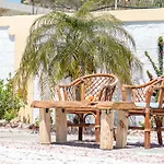 Mosaic Gardens Апартаменты *