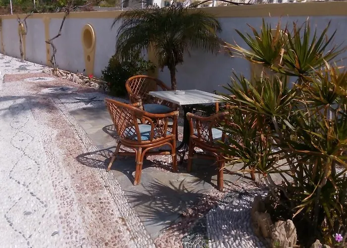 Mosaic Gardens شقة